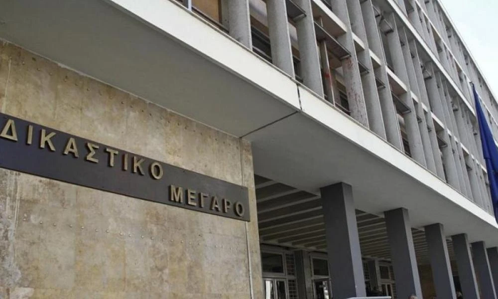 Θεσσαλονίκη: Πρώην διευθυντής φυλακών παρακολουθούσε συνομιλίες συναδέλφων του
